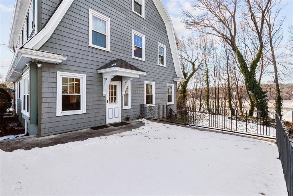 72 Pine Ridge Rd