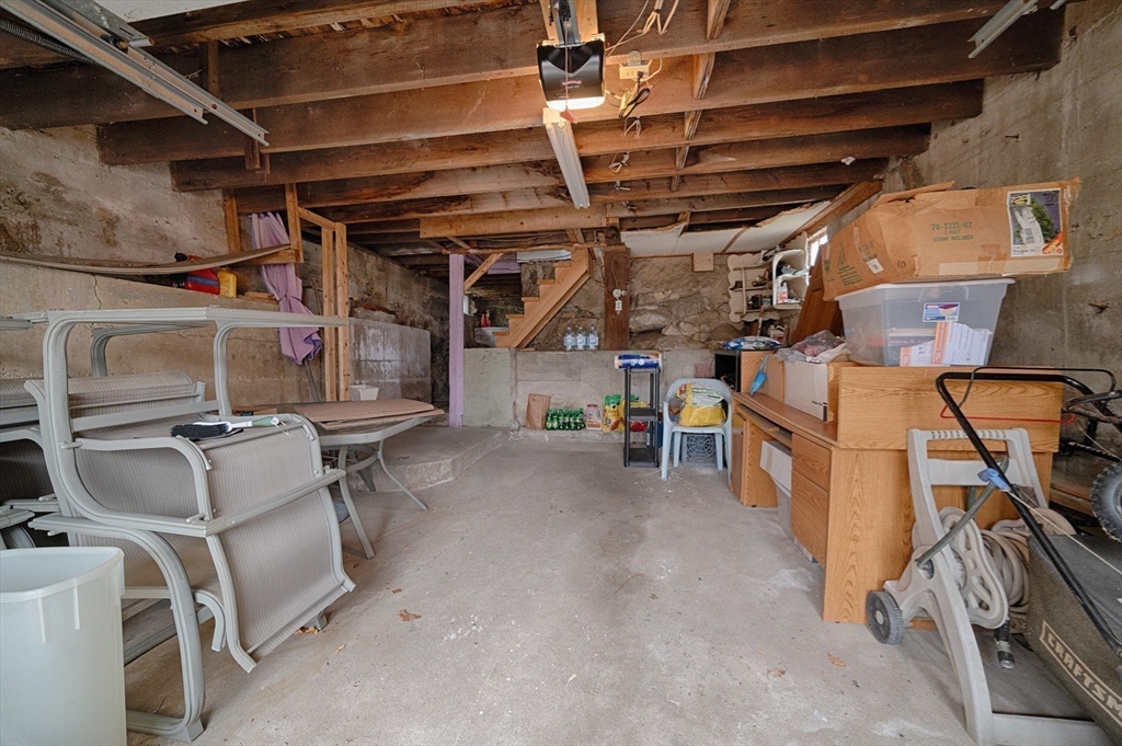 43 Phillips St