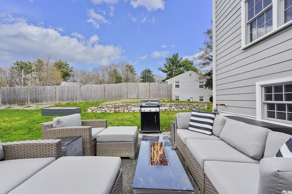 18 John Adams Dr