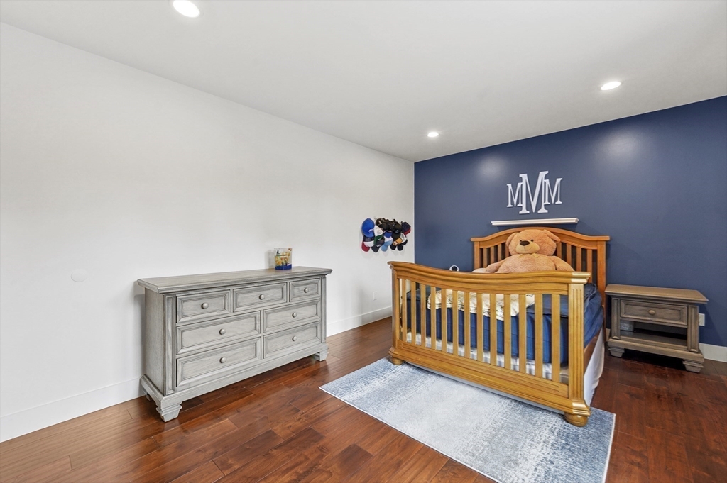 18 John Adams Dr