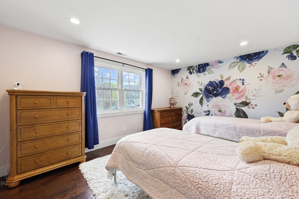18 John Adams Dr