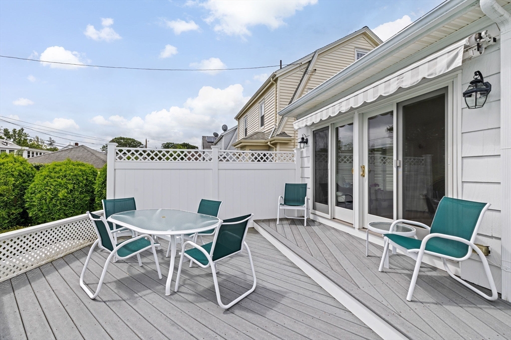 14 Maypole Rd, Quincy