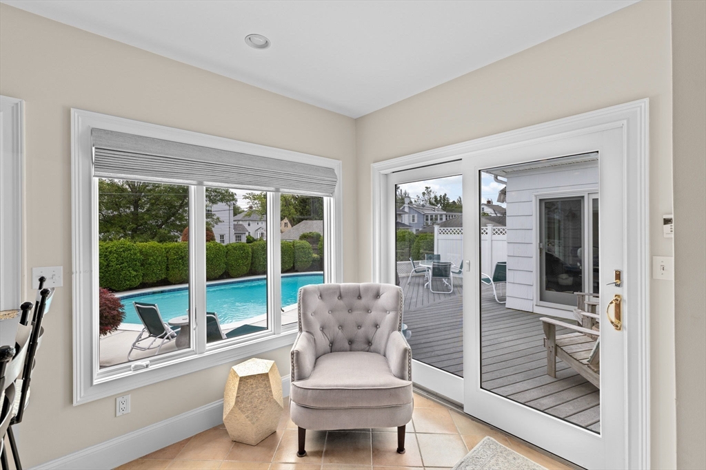 14 Maypole Rd, Quincy