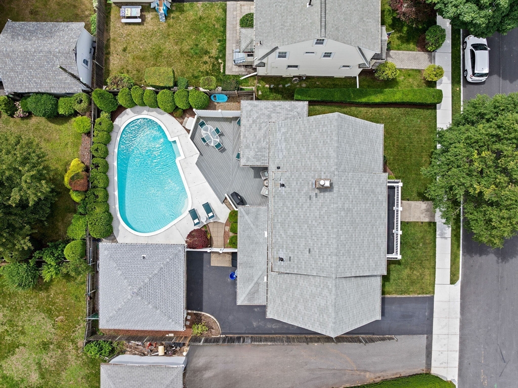 14 Maypole Rd, Quincy