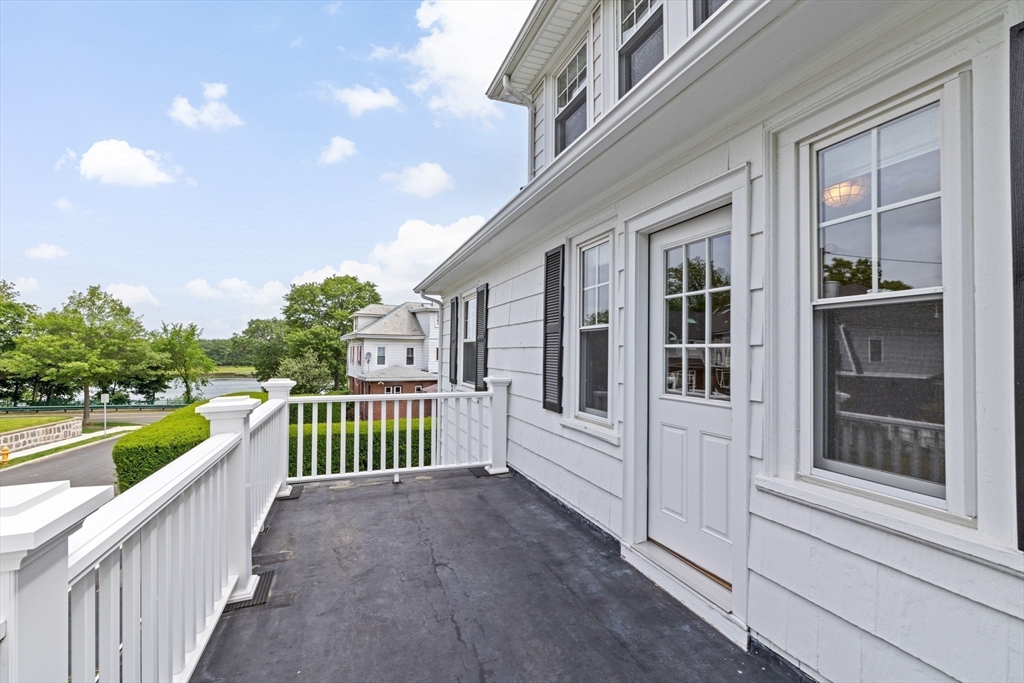 14 Maypole Rd, Quincy