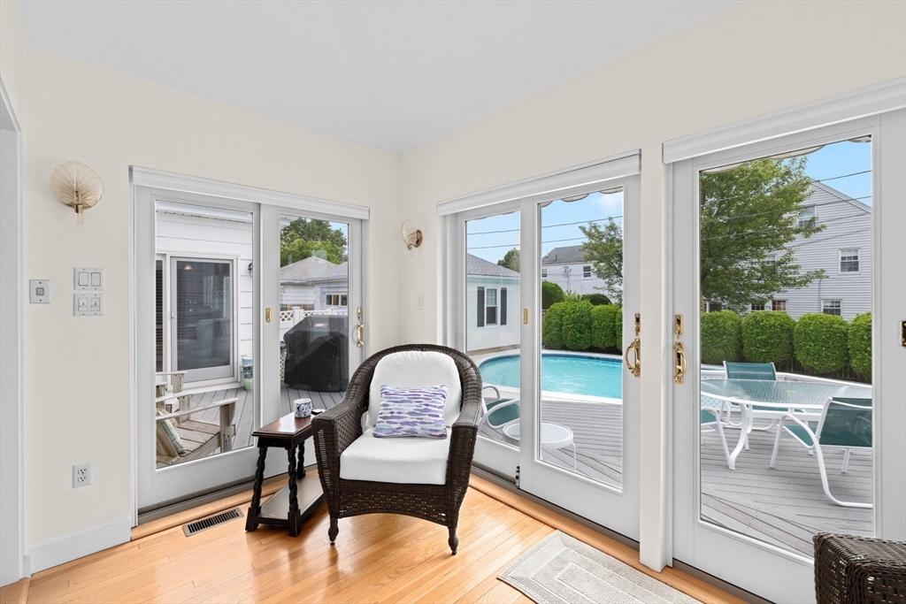 14 Maypole Rd, Quincy