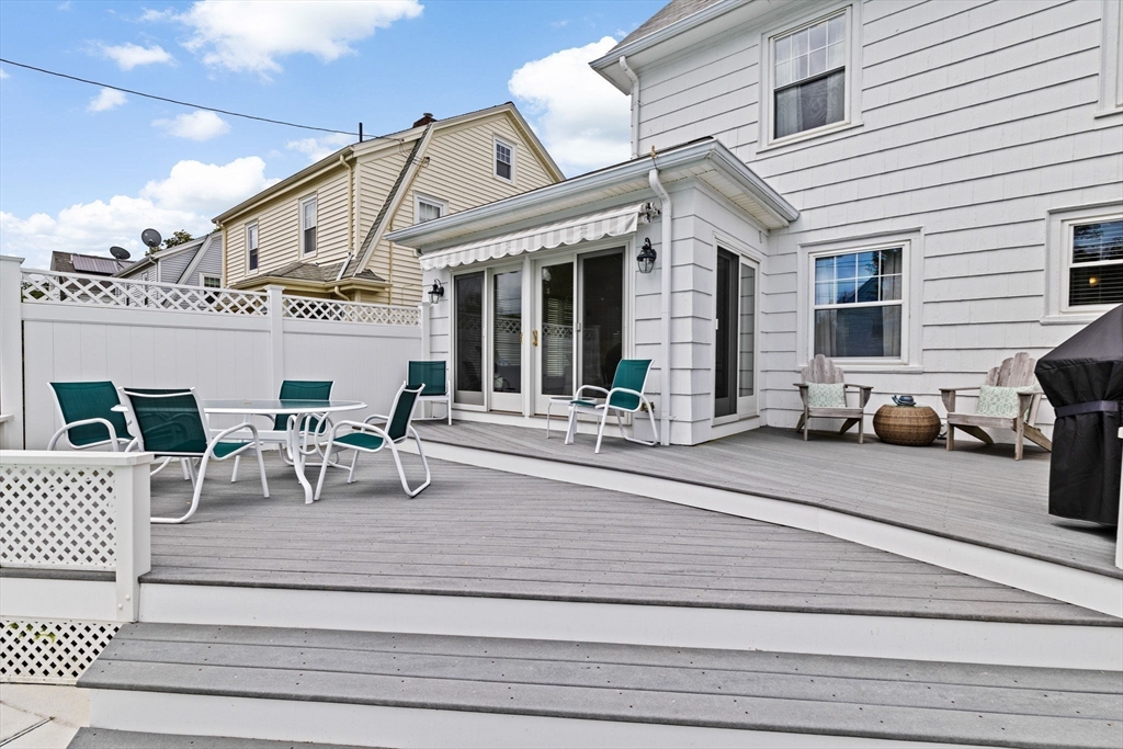 14 Maypole Rd, Quincy