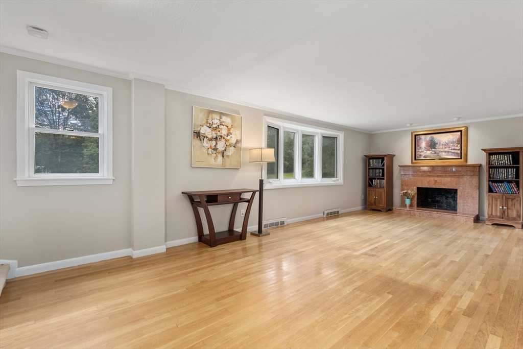 145 Gorwin Dr