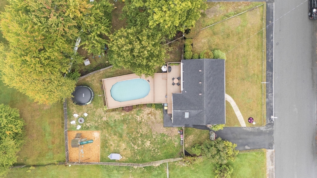 23 Loganberry Dr
