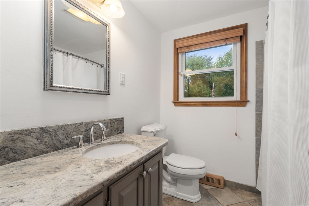 23 Loganberry Dr
