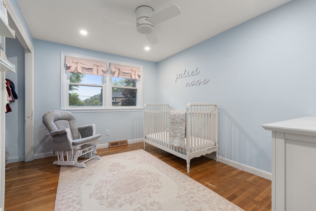 23 Loganberry Dr