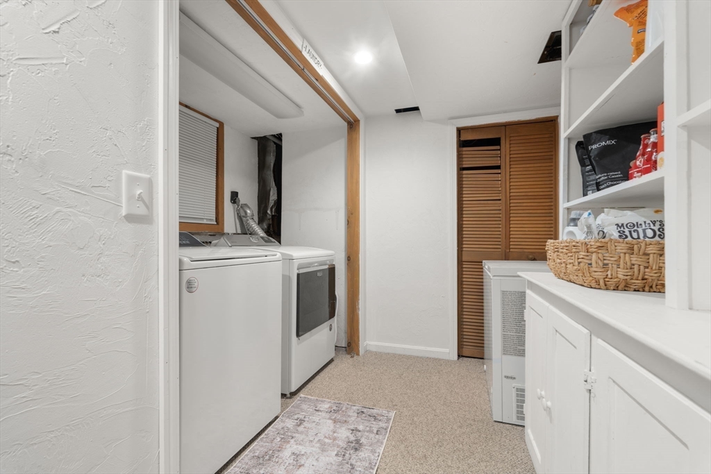23 Loganberry Dr