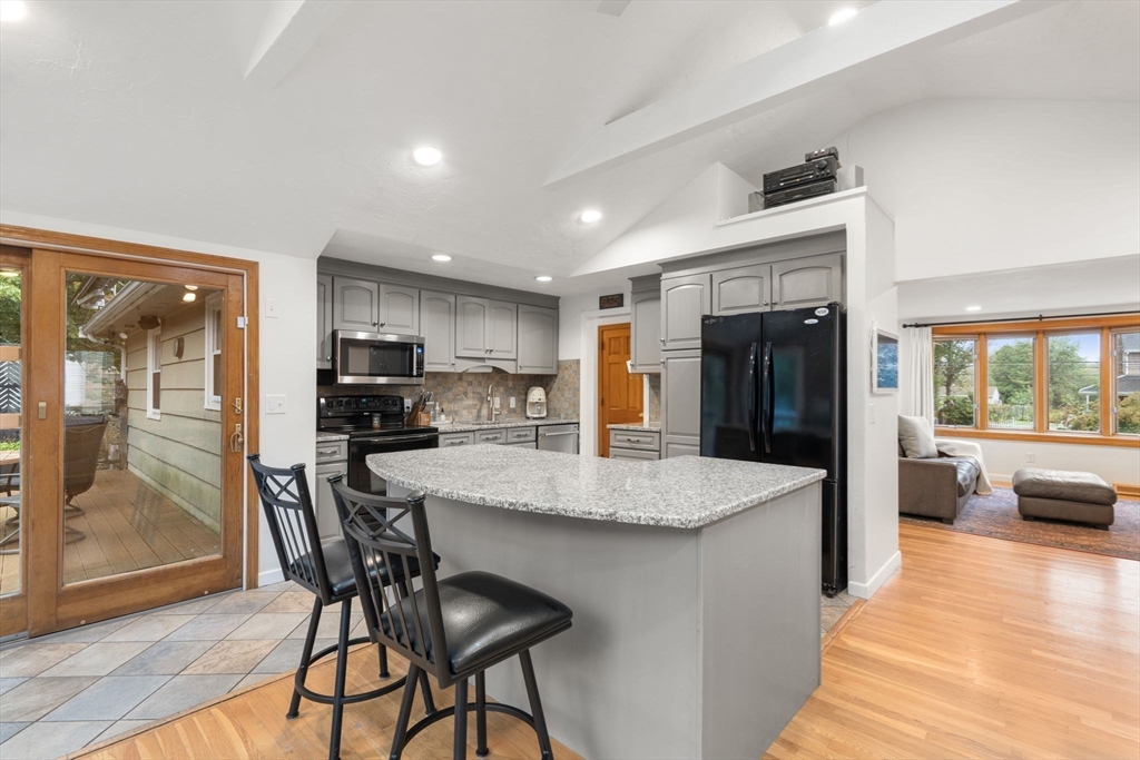 23 Loganberry Dr