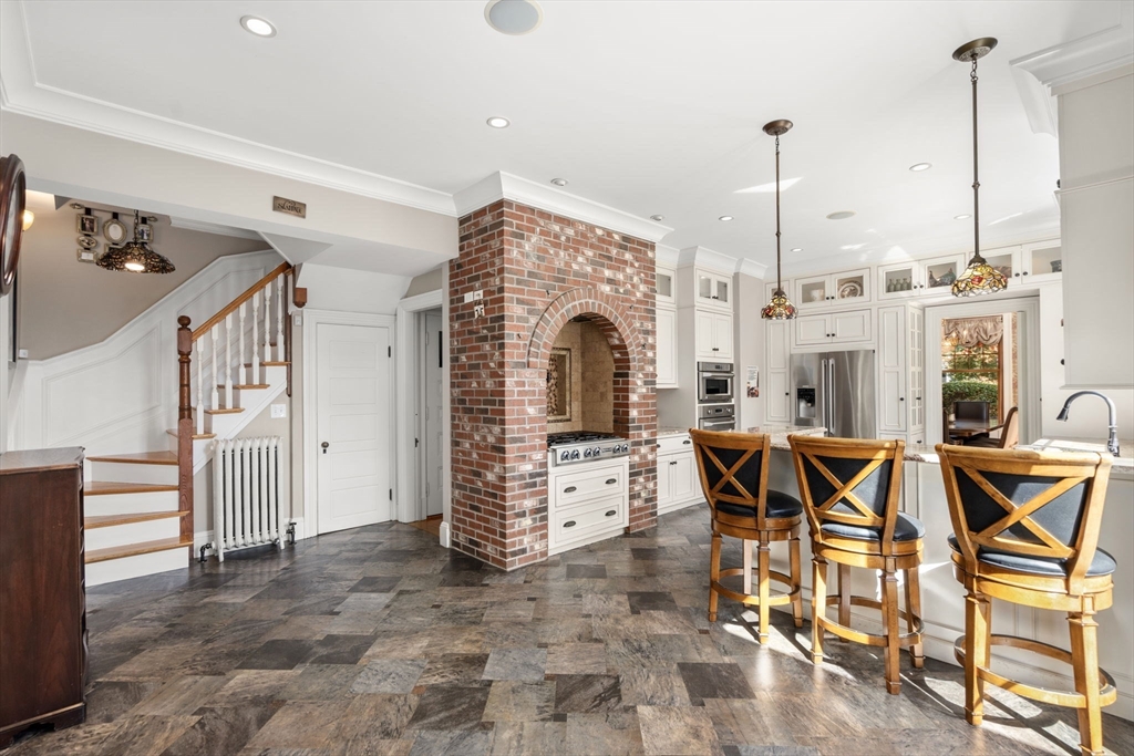 129 Grand View Ave