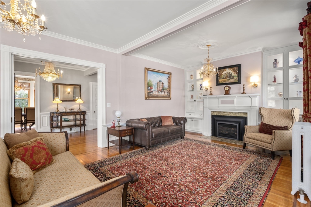129 Grand View Ave