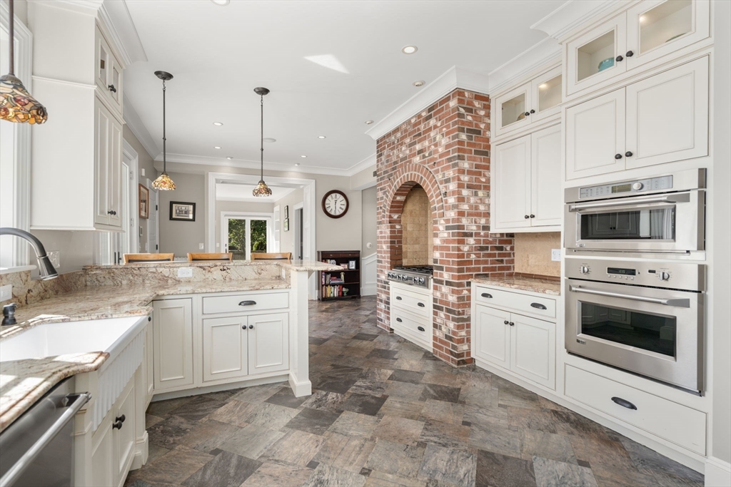 129 Grand View Ave