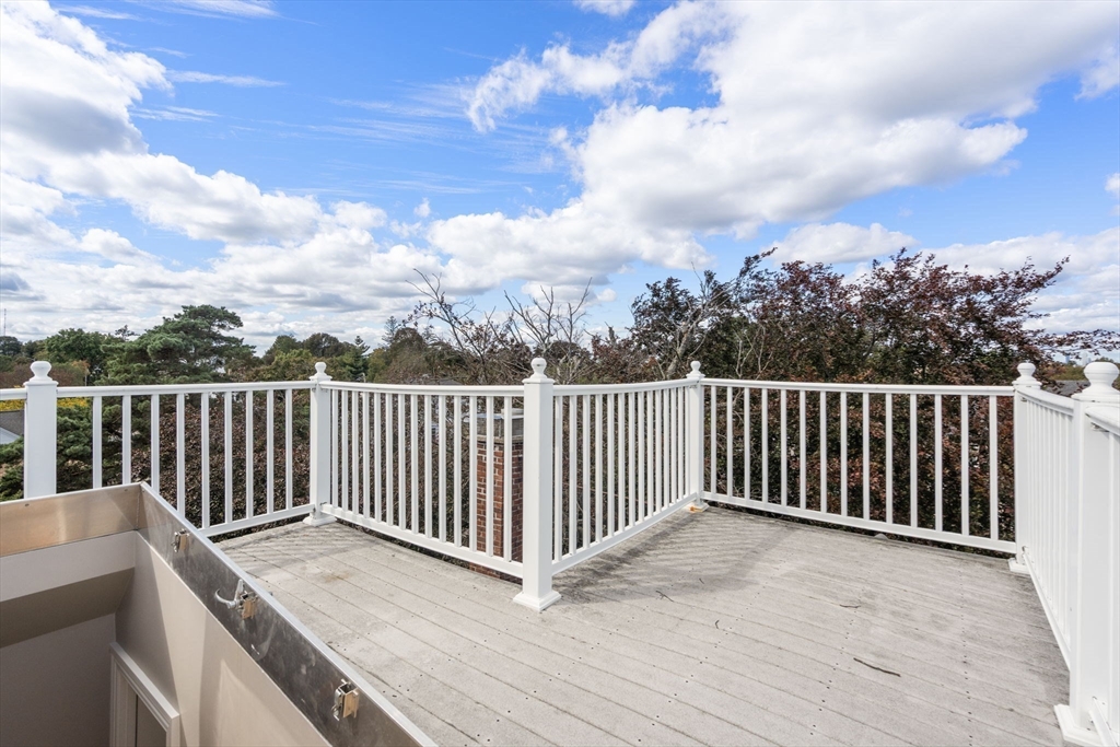 129 Grand View Ave