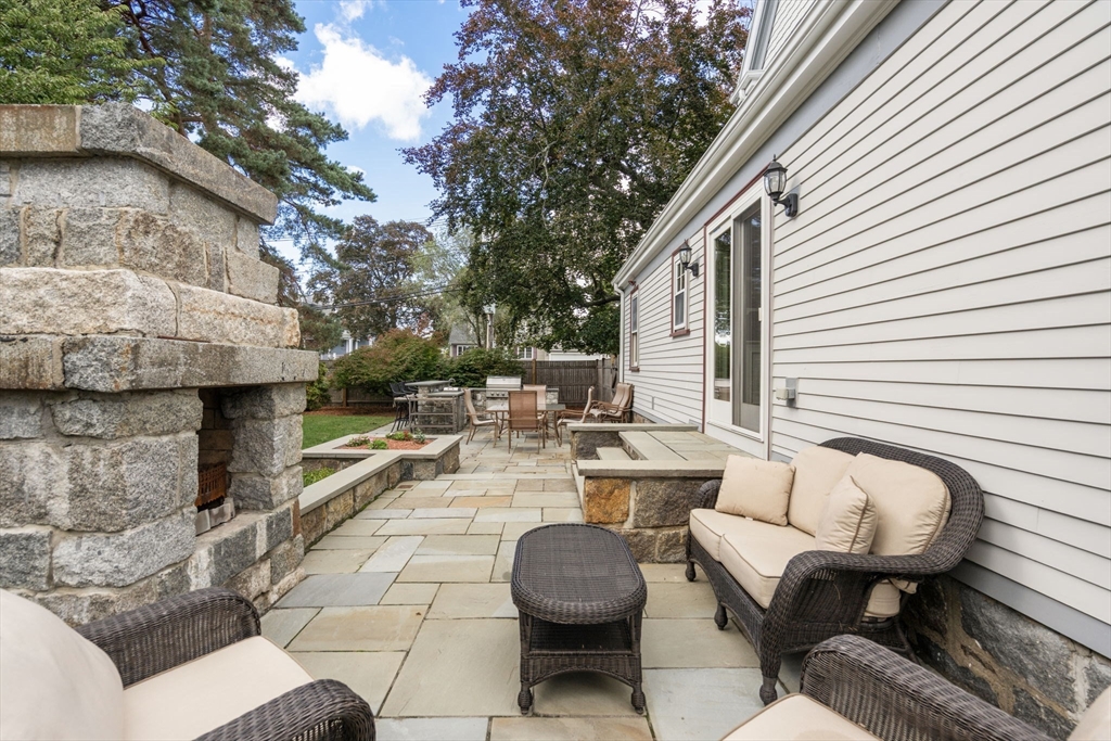 129 Grand View Ave