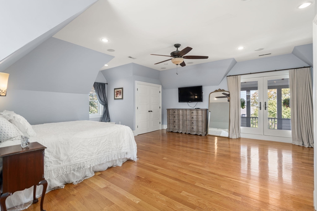 129 Grand View Ave
