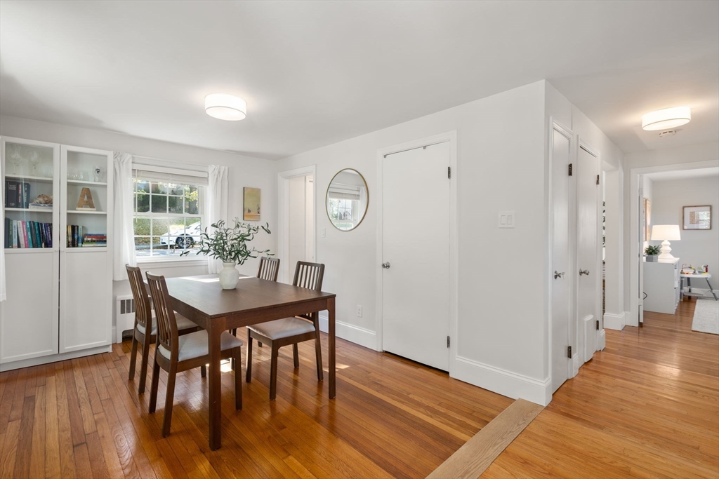 121 Hillside Ave