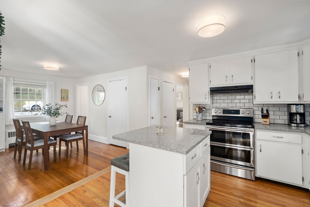 121 Hillside Ave
