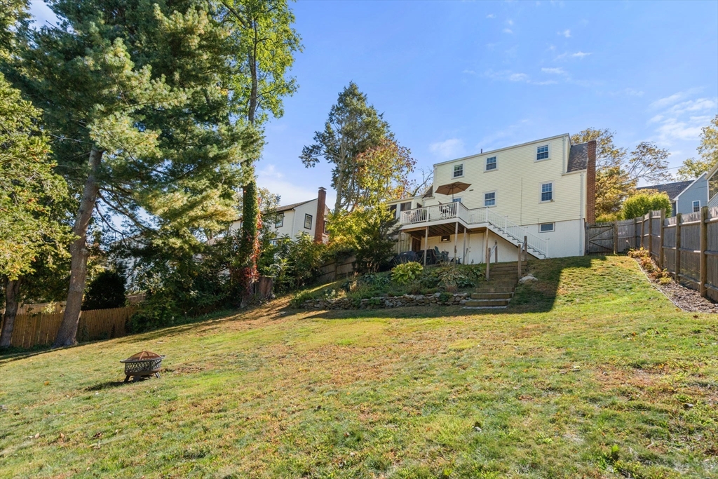 121 Hillside Ave