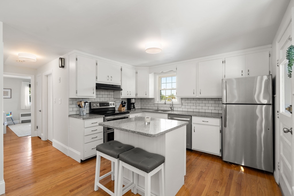 121 Hillside Ave