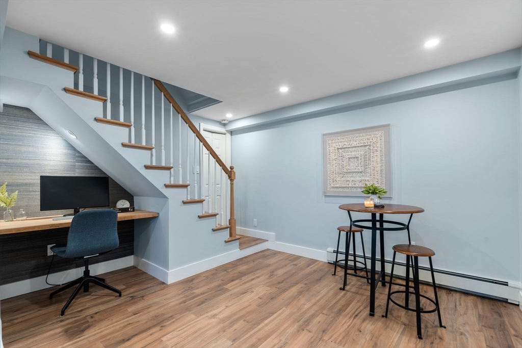 121 Hillside Ave