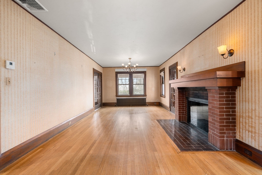 1421 Quincy Shore Dr