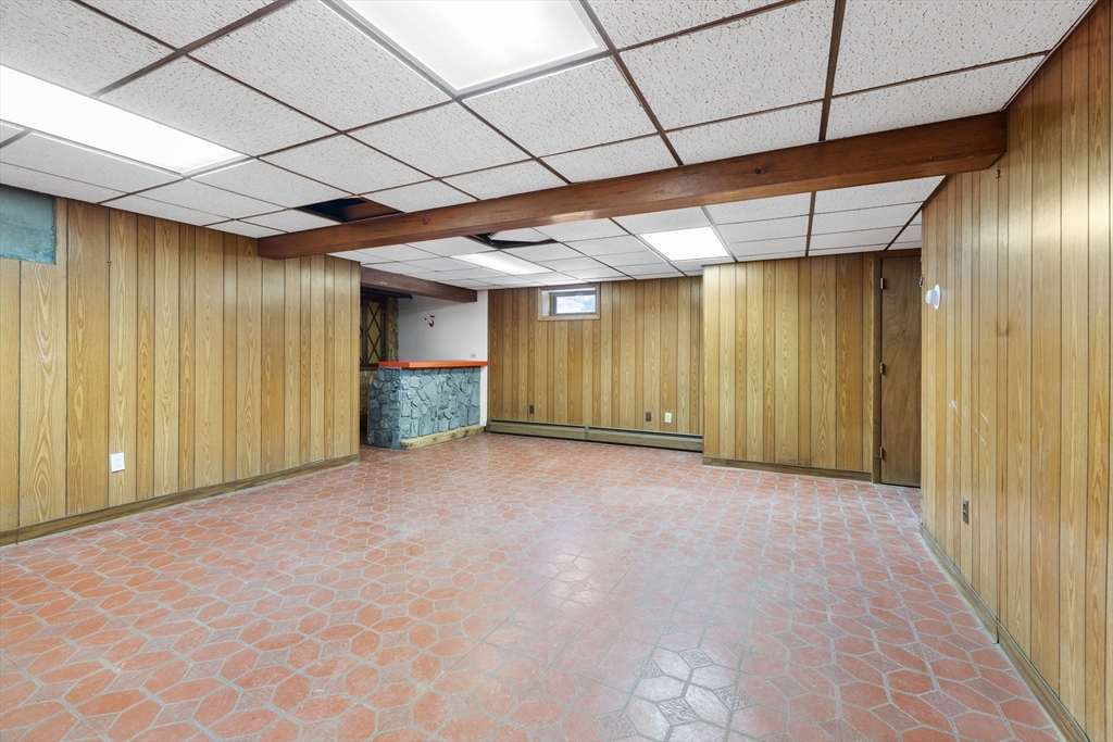 84 Gardiner Rd
