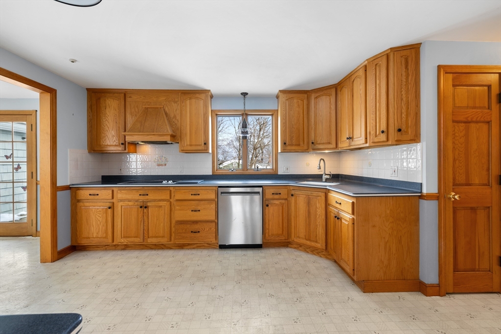 84 Gardiner Rd