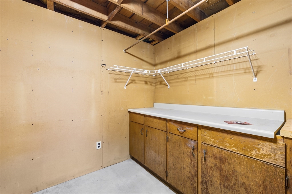 84 Gardiner Rd