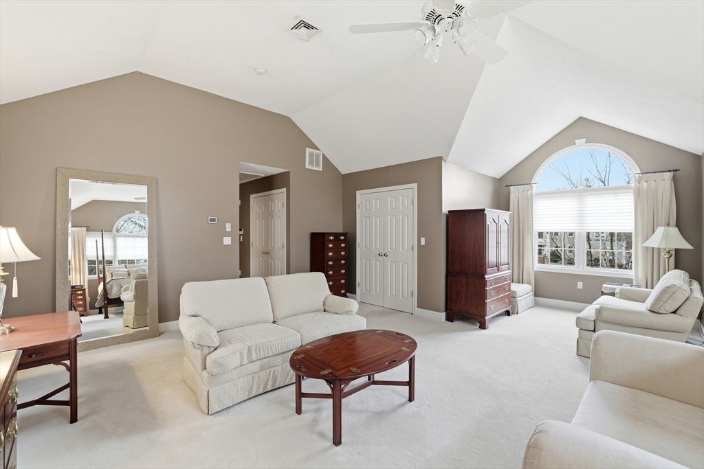 51 Farmside Dr