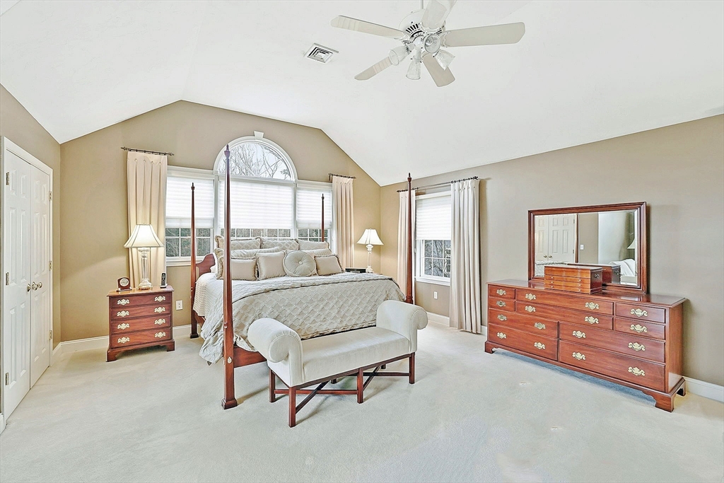 51 Farmside Dr