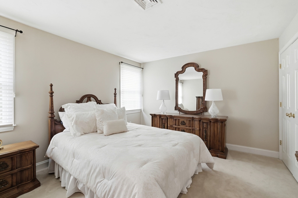 51 Farmside Dr