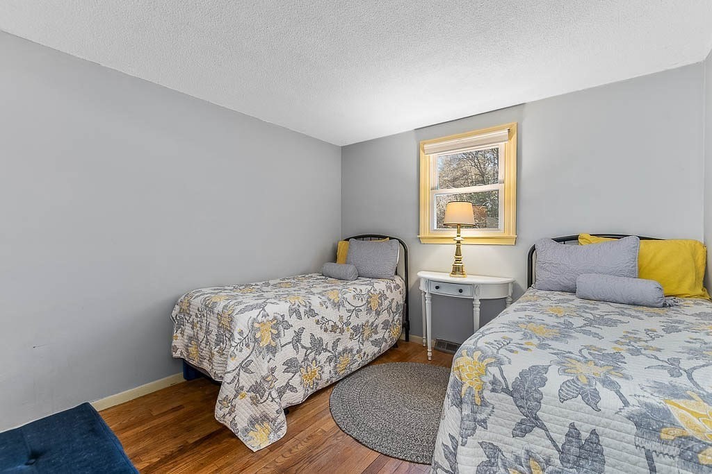 74 Anna Dr