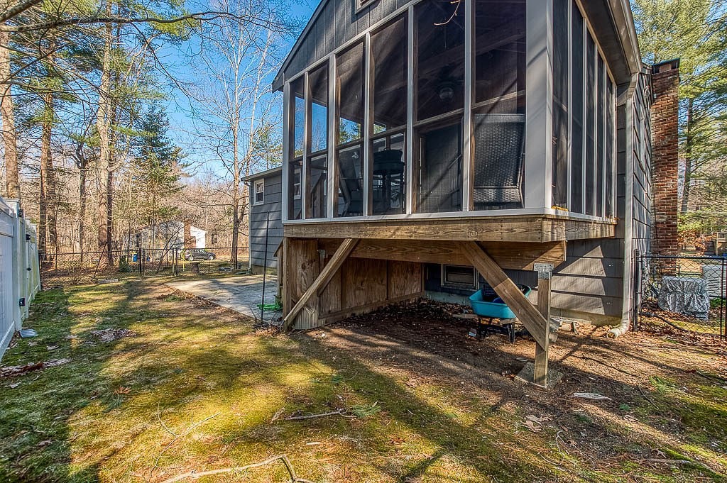 74 Anna Dr