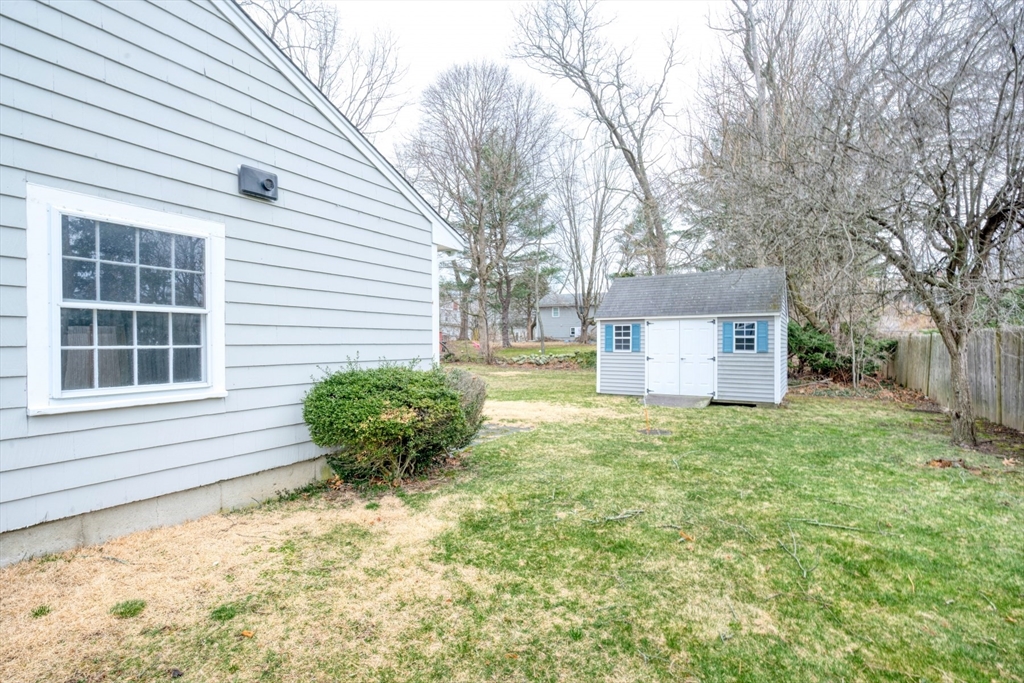 74 Ryder Rd