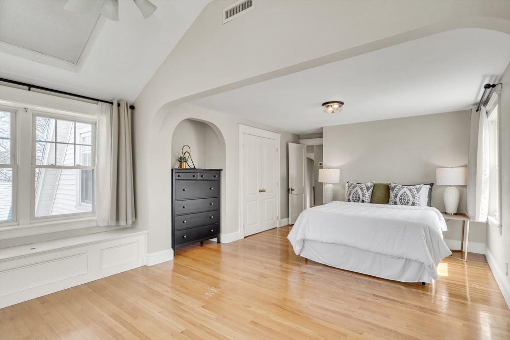 38 Jenness St