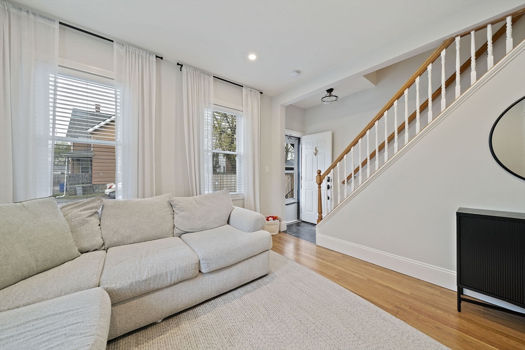 14 Hall Place # 2
