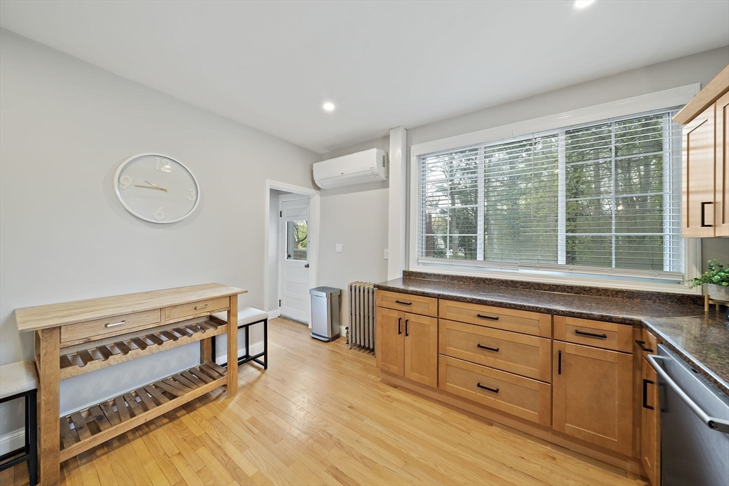 14 Hall Place # 2