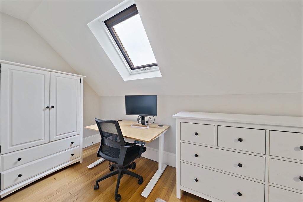 14 Hall Place # 2