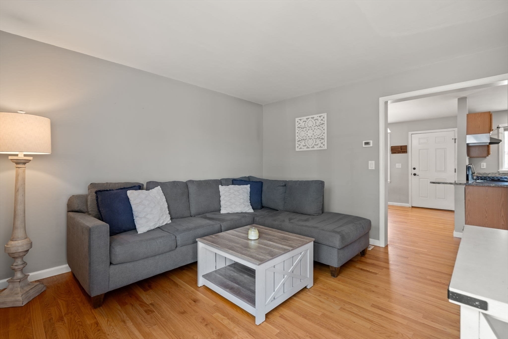 100 Railroad St # 100
