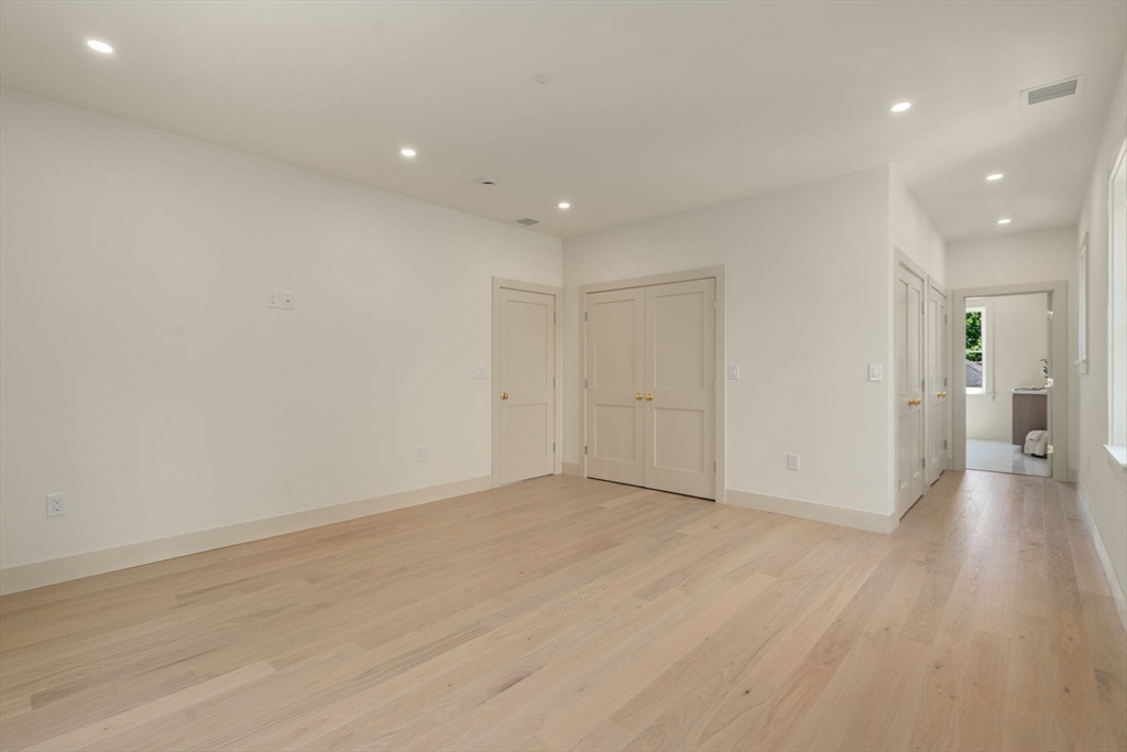 33 Fendale Ave
