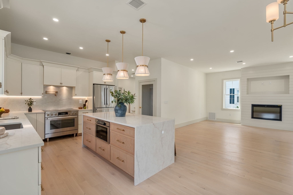 33 Fendale Ave