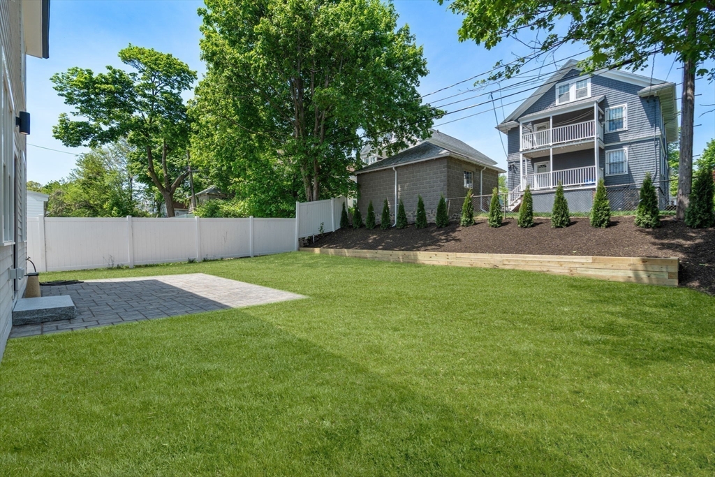 33 Fendale Ave
