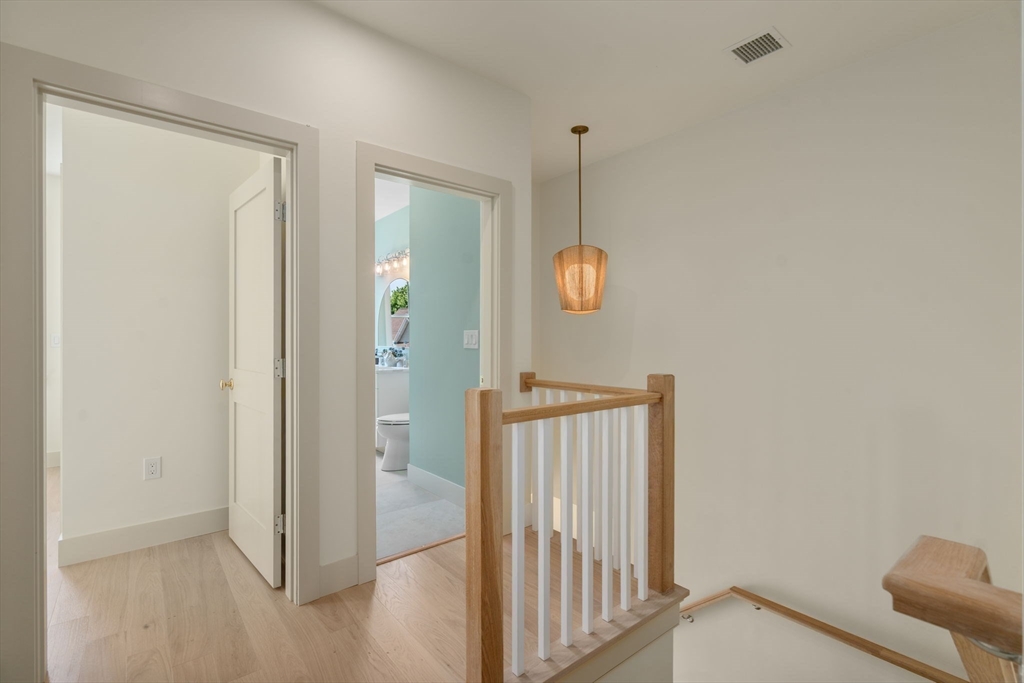 33 Fendale Ave