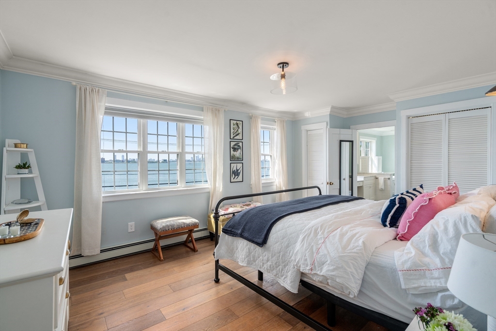 27 Dorchester St