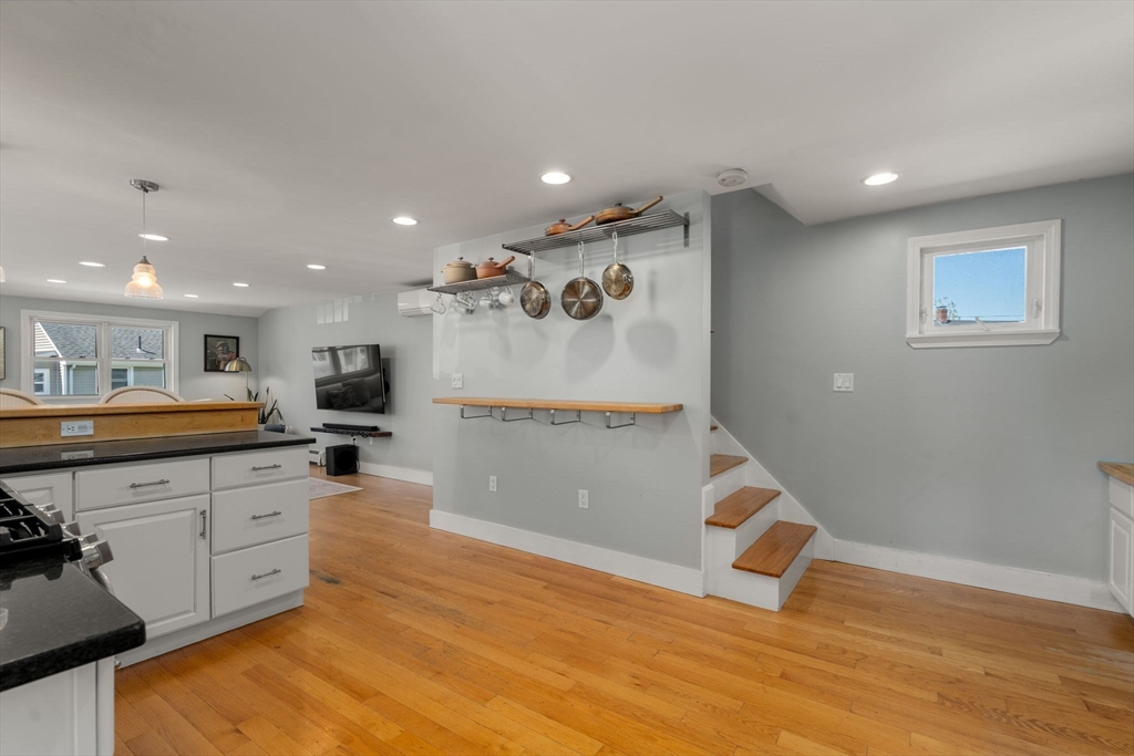 58 Bay View Ave