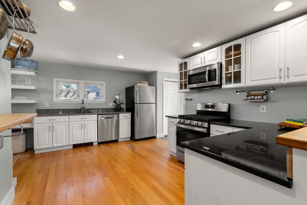 58 Bay View Ave